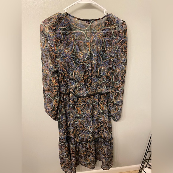 Two Piece Slip + Oversized Paisley Express MIDI Dress - Picture 3 of 3